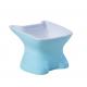 bebedouro-e-comedouro-ergonomico-de-ceramica-azul---le-patin 1